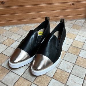 Karl Lagerfeld Cler Black and Silver Cap Toe Loafers 9/40